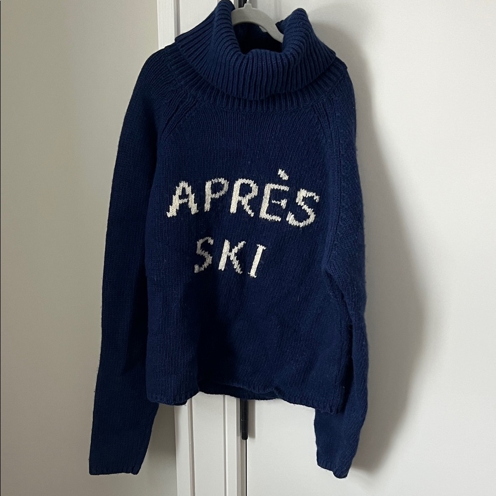 TOWNSEN Deep Blue Après Ski Turtleneck Sweater